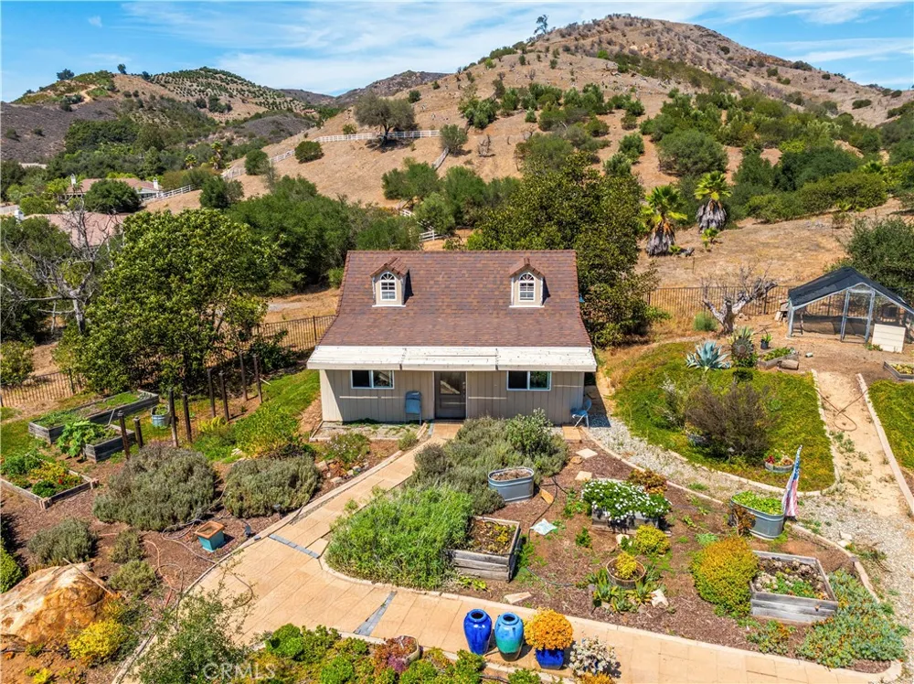 28270 Via Santa Rosa Temecula, CA 92590