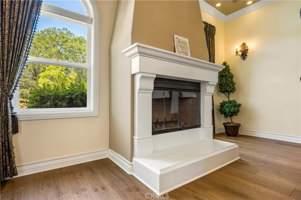 28270 Via Santa Rosa Temecula, CA 92590