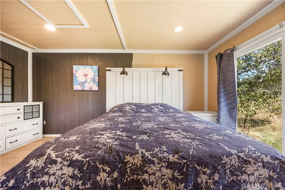 28270 Via Santa Rosa Temecula, CA 92590