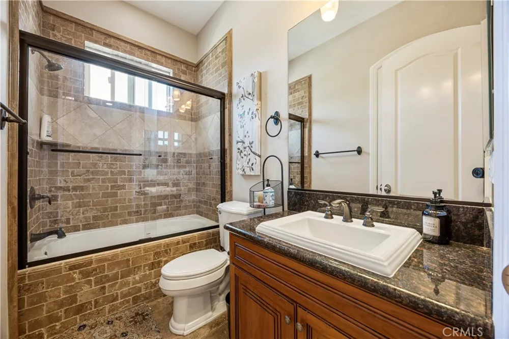 28270 Via Santa Rosa Temecula, CA 92590