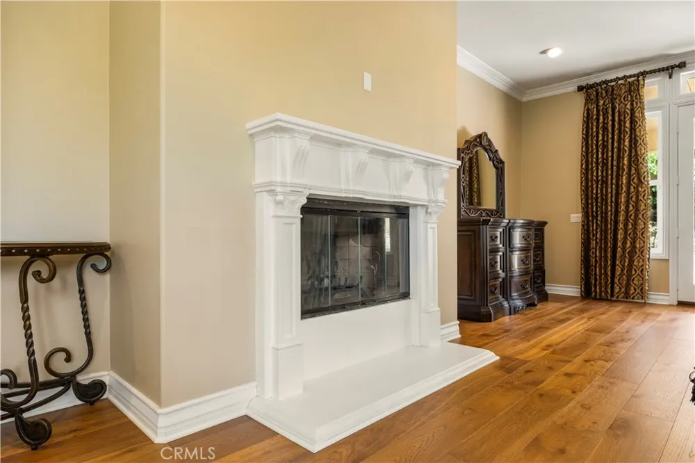 28270 Via Santa Rosa Temecula, CA 92590
