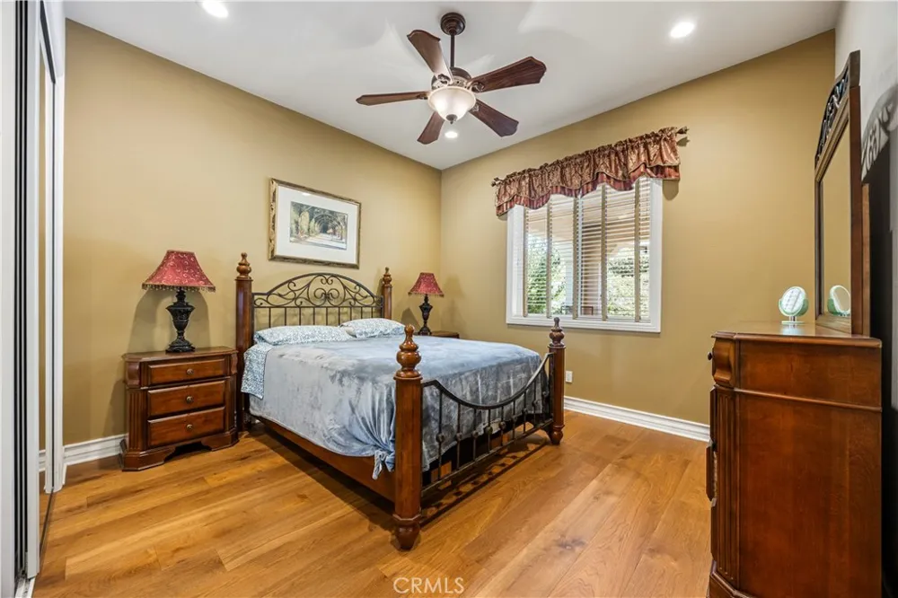 28270 Via Santa Rosa Temecula, CA 92590