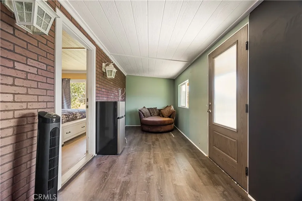 28270 Via Santa Rosa Temecula, CA 92590