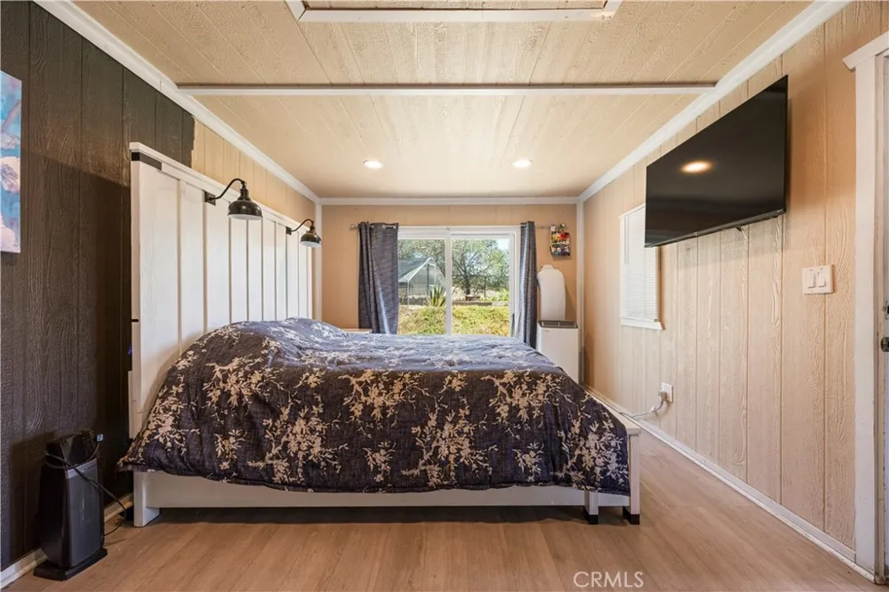 28270 Via Santa Rosa Temecula, CA 92590