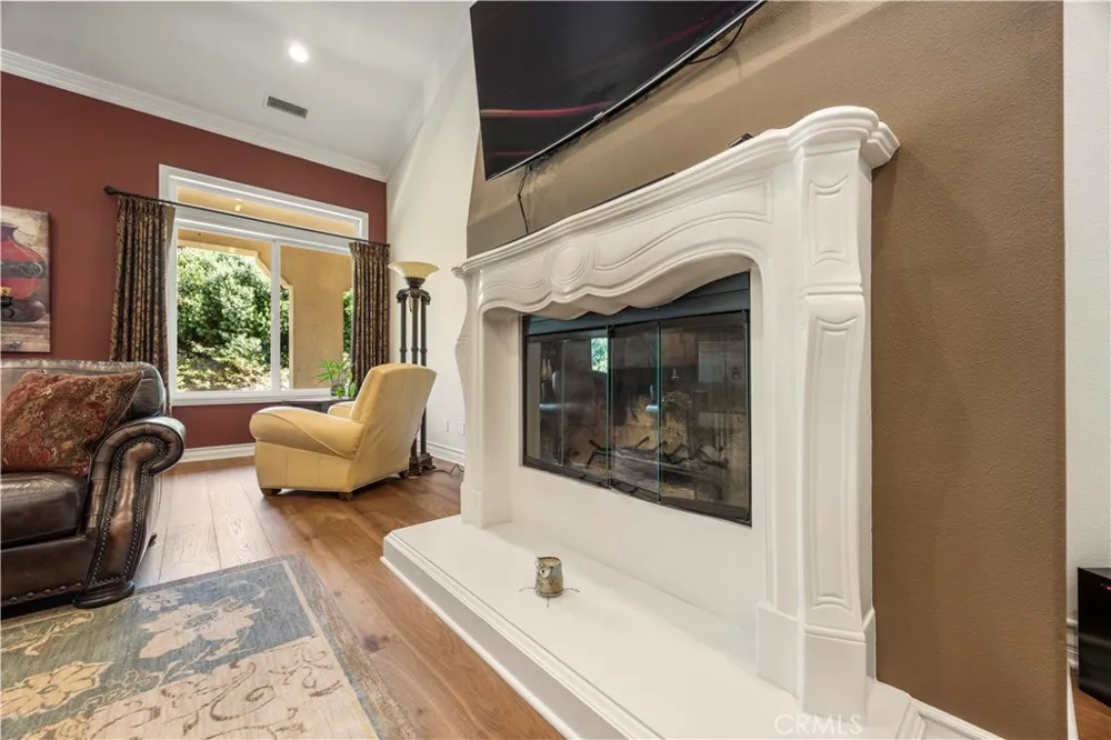 28270 Via Santa Rosa Temecula, CA 92590