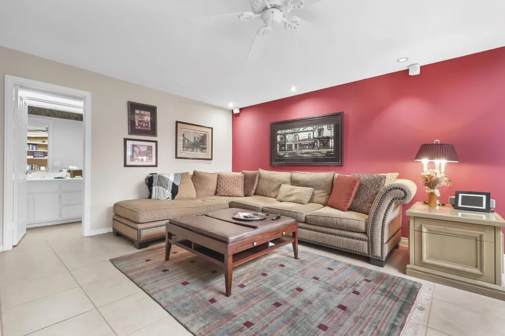 358 Red River Road Palm Desert, CA 92211