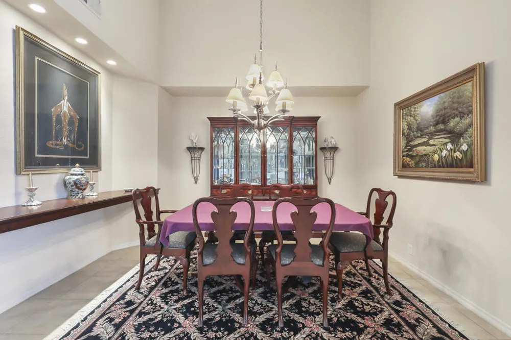 358 Red River Road Palm Desert, CA 92211