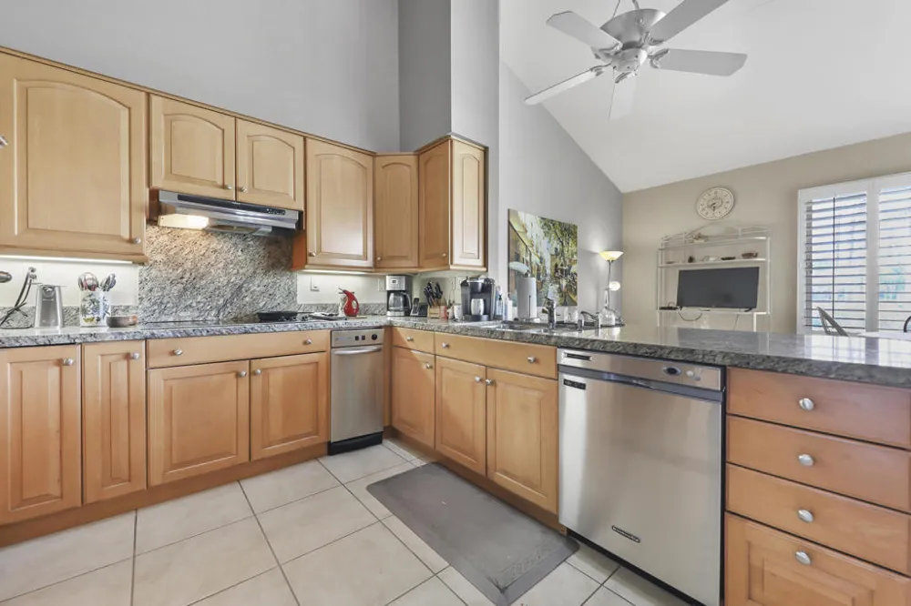 358 Red River Road Palm Desert, CA 92211