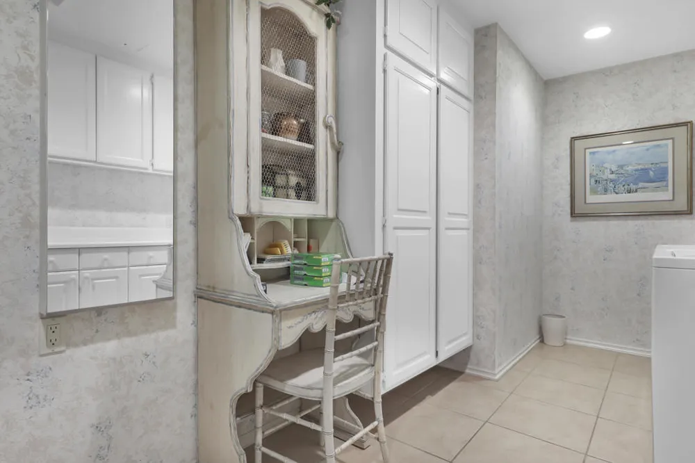 358 Red River Road Palm Desert, CA 92211