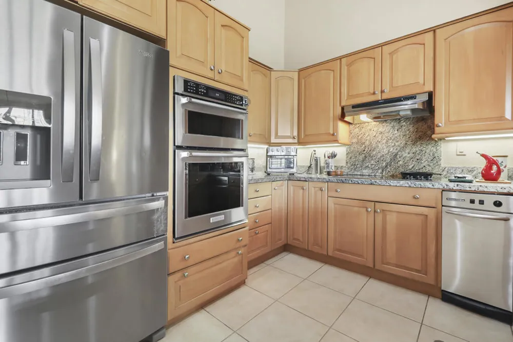 358 Red River Road Palm Desert, CA 92211