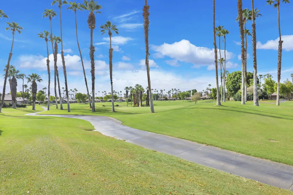 358 Red River Road Palm Desert, CA 92211