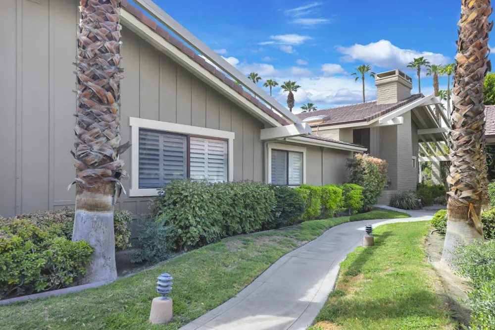 358 Red River Road Palm Desert, CA 92211
