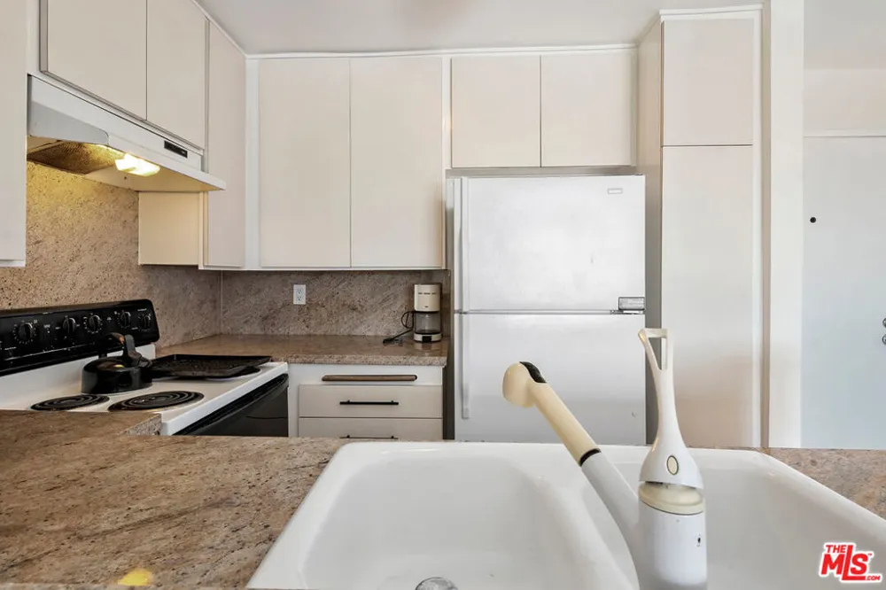 23901 Civic Center Way #D235 Malibu, CA 90265