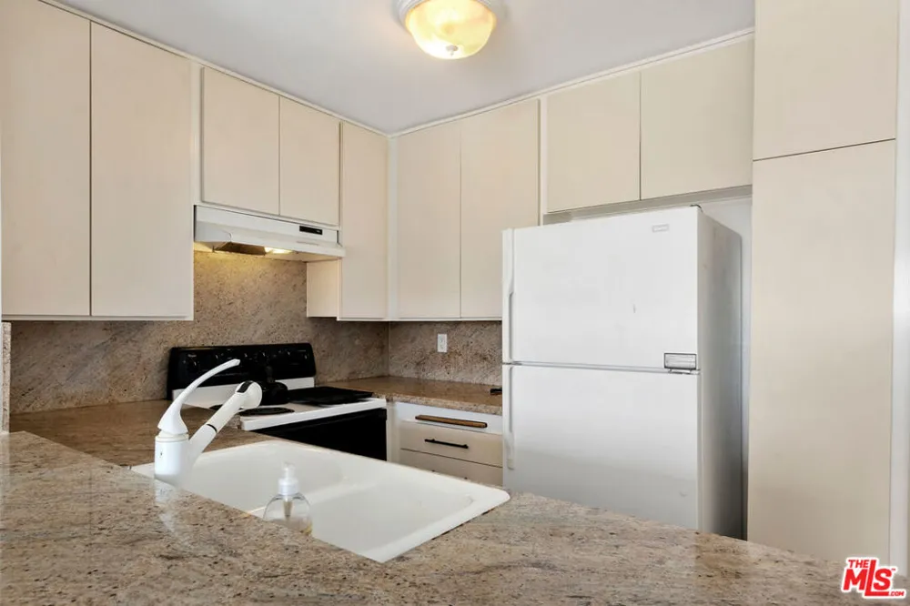 23901 Civic Center Way #D235 Malibu, CA 90265