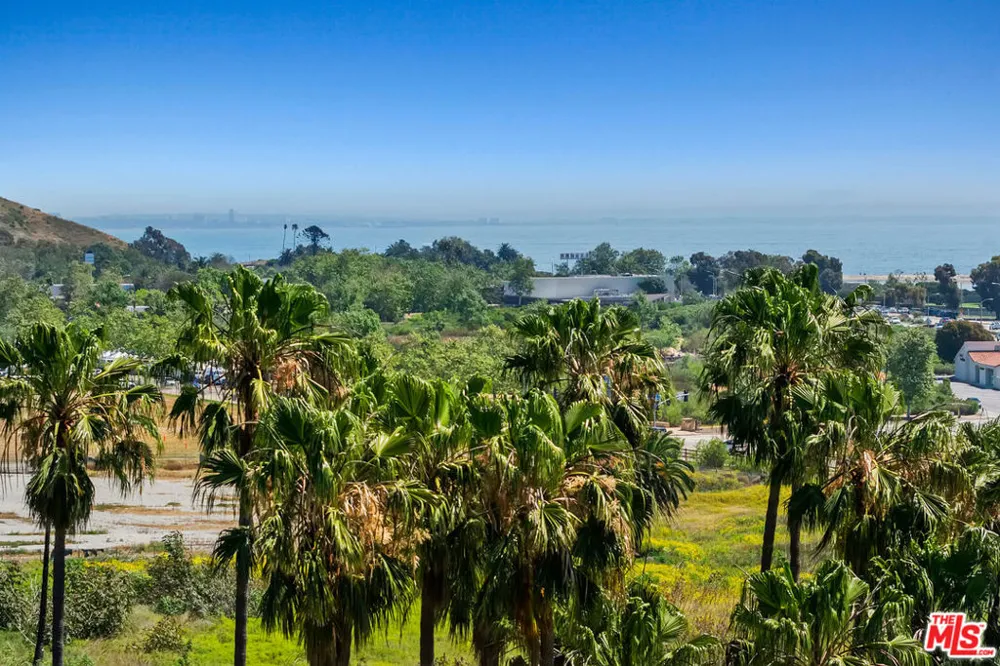 23901 Civic Center Way #D235 Malibu, CA 90265