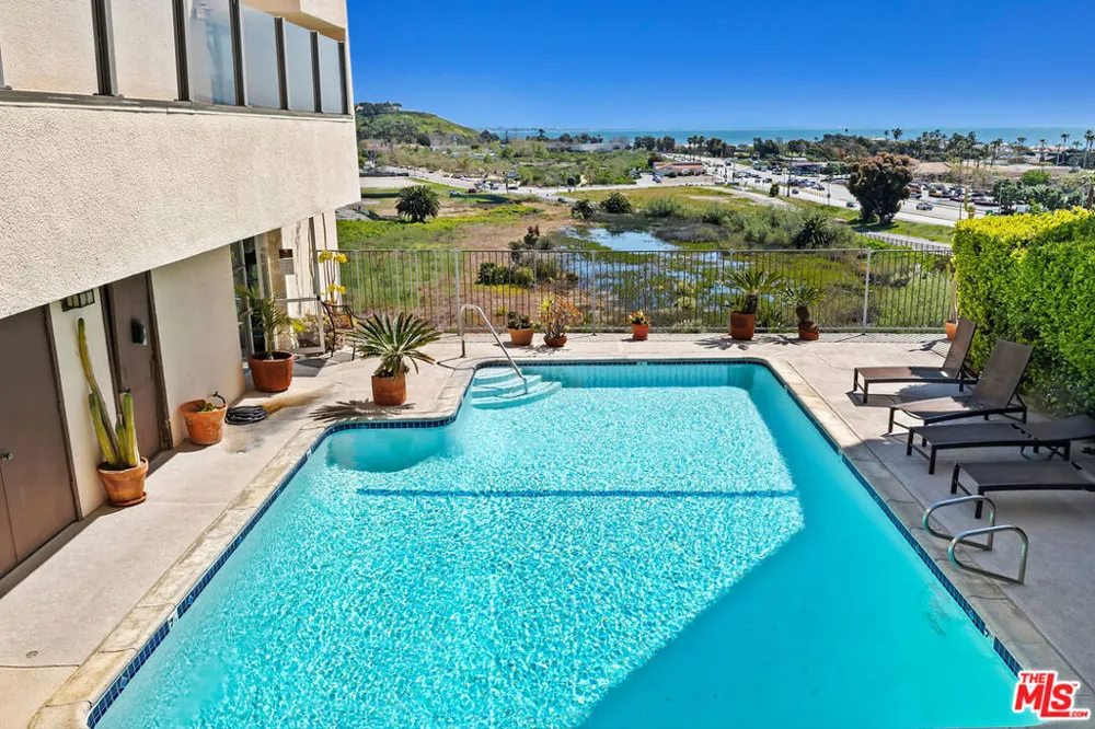 23901 Civic Center Way #D235 Malibu, CA 90265