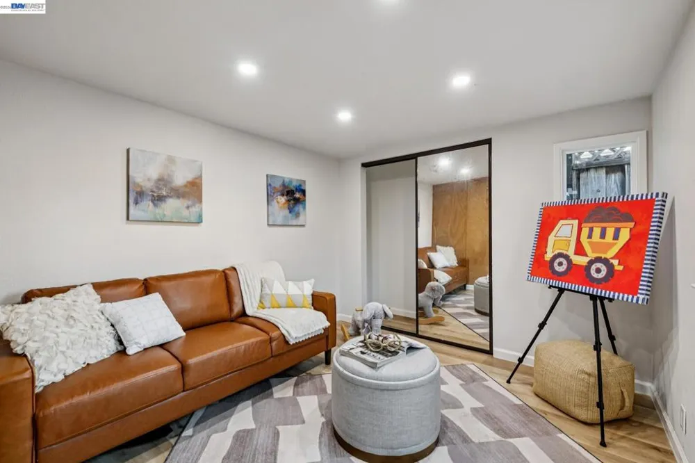 2515 Noble Ave Alameda, CA 94501