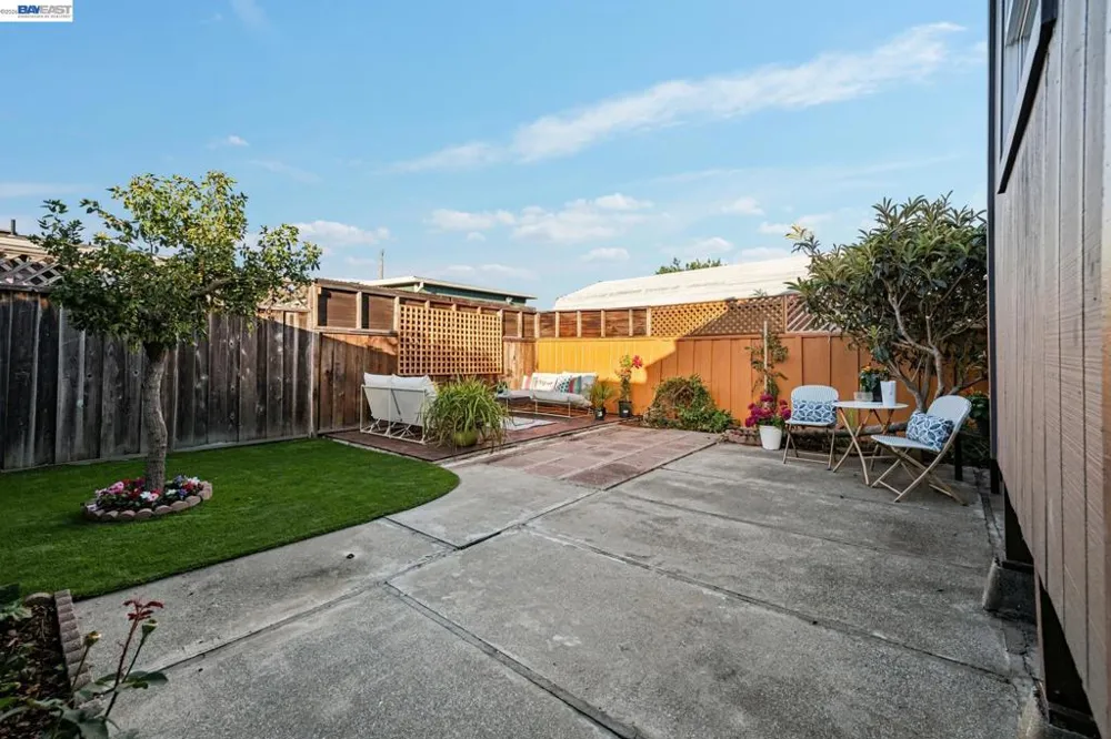 2515 Noble Ave Alameda, CA 94501