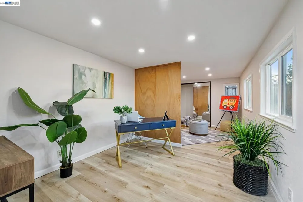 2515 Noble Ave Alameda, CA 94501