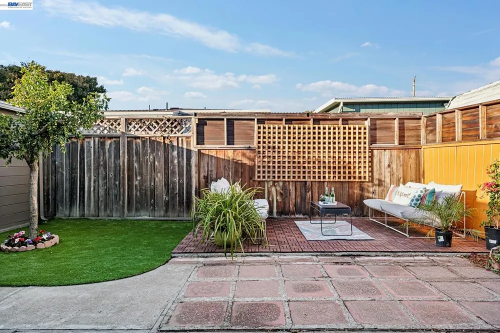 2515 Noble Ave Alameda, CA 94501