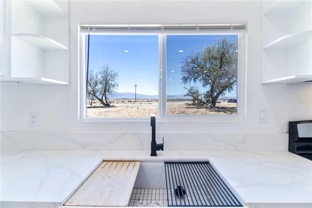 81833 Panorama 29 Palms, CA 92277