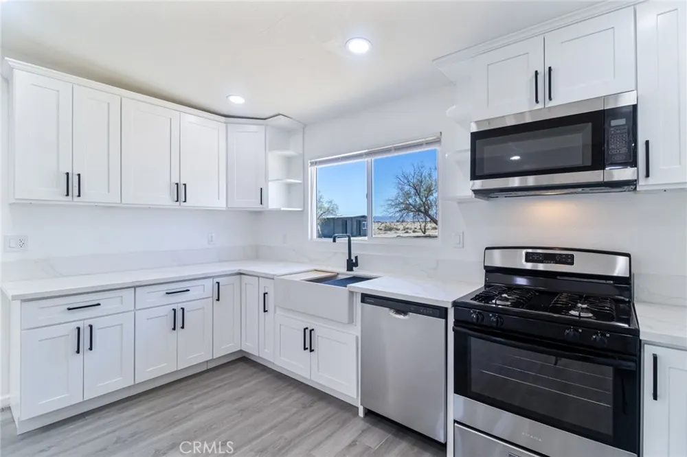 81833 Panorama 29 Palms, CA 92277