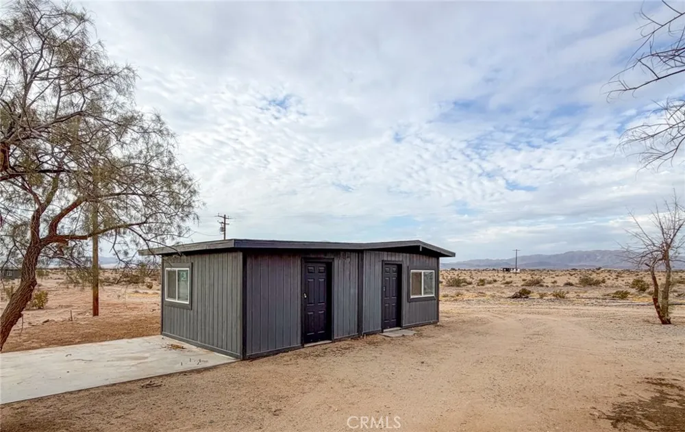 81833 Panorama 29 Palms, CA 92277