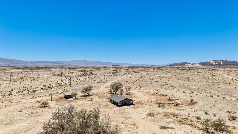81833 Panorama 29 Palms, CA 92277