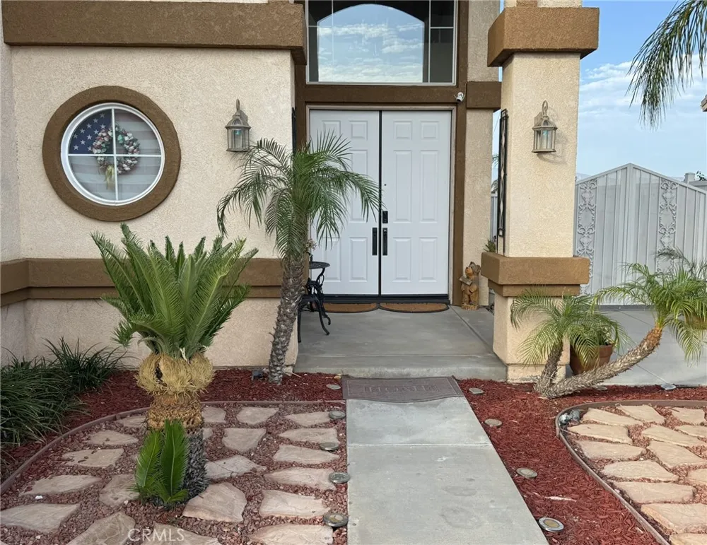 16269 Sun Summit Riverside, CA 92503