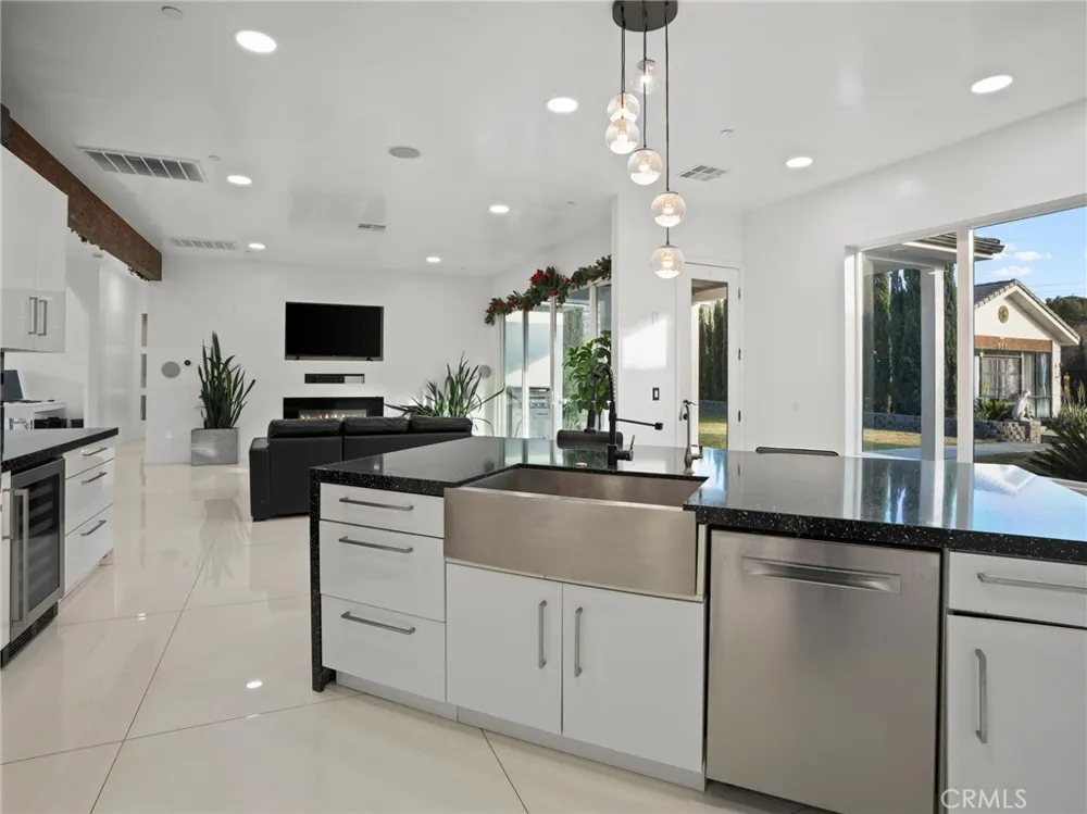 2820 Reche Canyon Colton, CA 92324