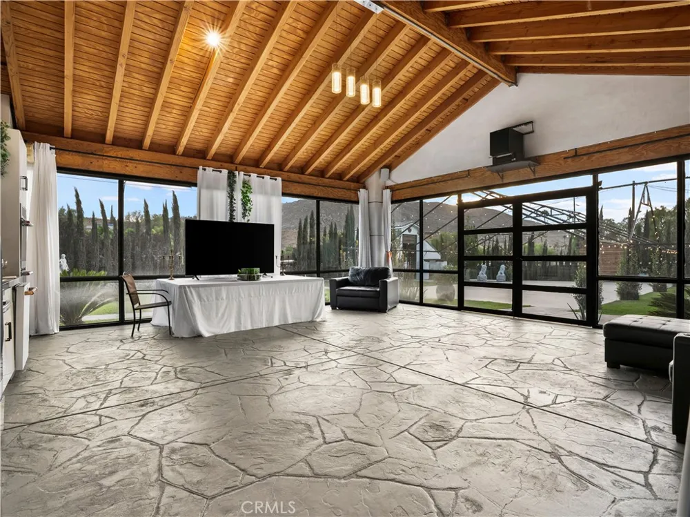2820 Reche Canyon Colton, CA 92324