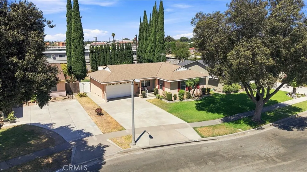 1119 S Adams Fullerton, CA 92832