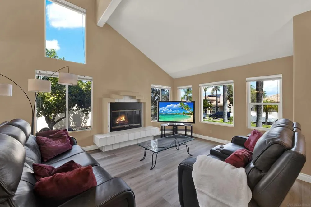 1371 Westminster Pl Escondido, CA 92027
