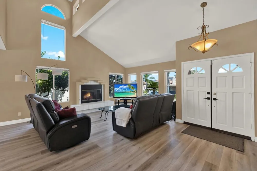 1371 Westminster Pl Escondido, CA 92027