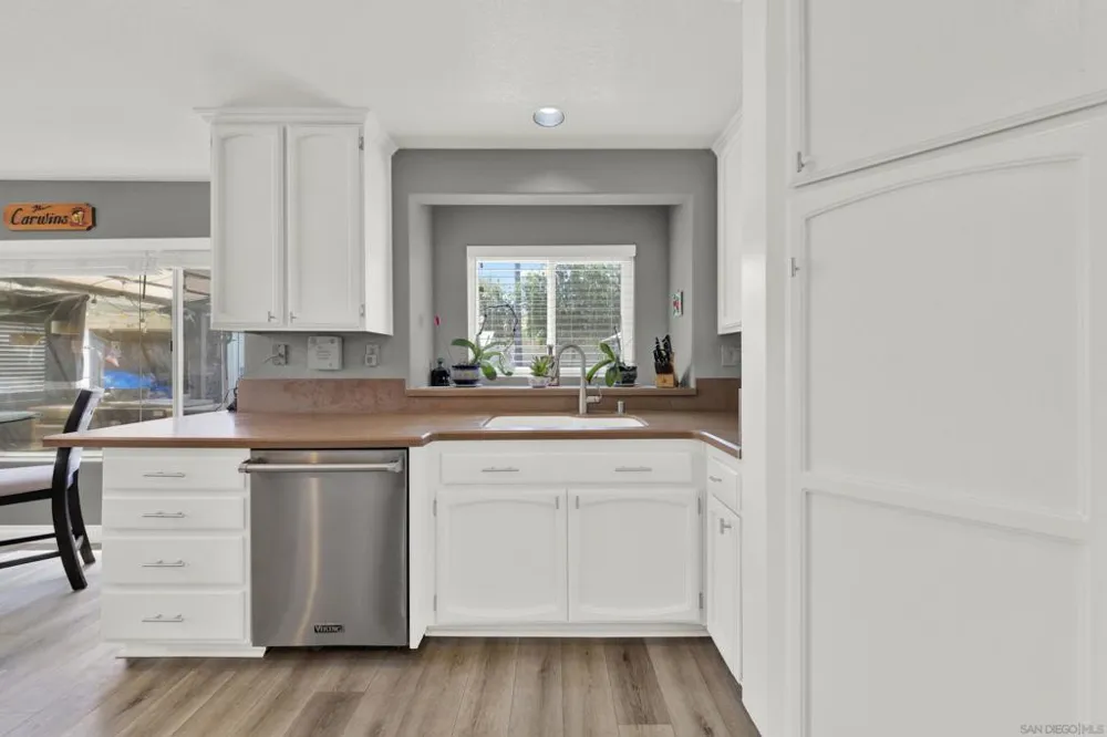 1371 Westminster Pl Escondido, CA 92027