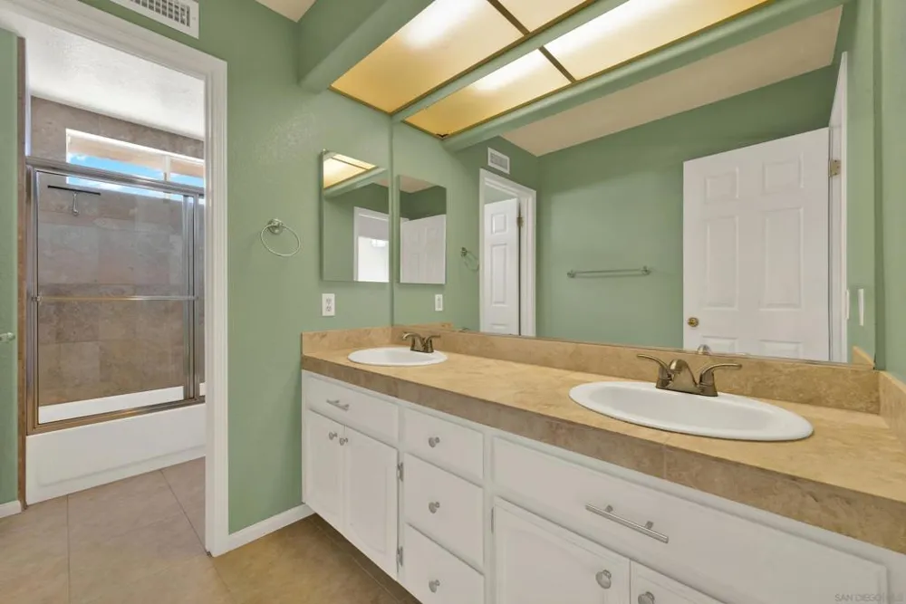 1371 Westminster Pl Escondido, CA 92027