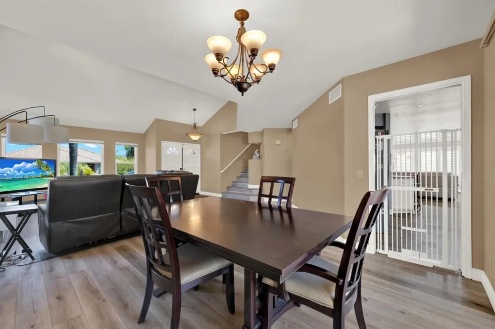 1371 Westminster Pl Escondido, CA 92027