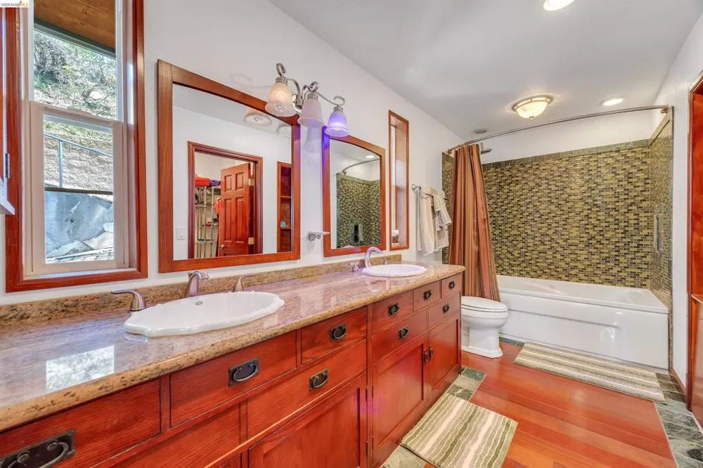 20162 Pine Mountain Dr Groveland, CA 95321
