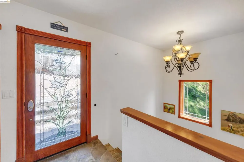 20162 Pine Mountain Dr Groveland, CA 95321