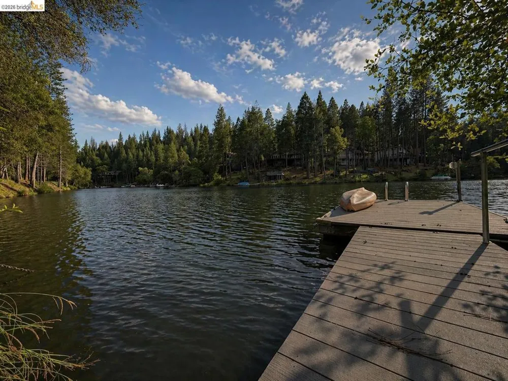20162 Pine Mountain Dr Groveland, CA 95321