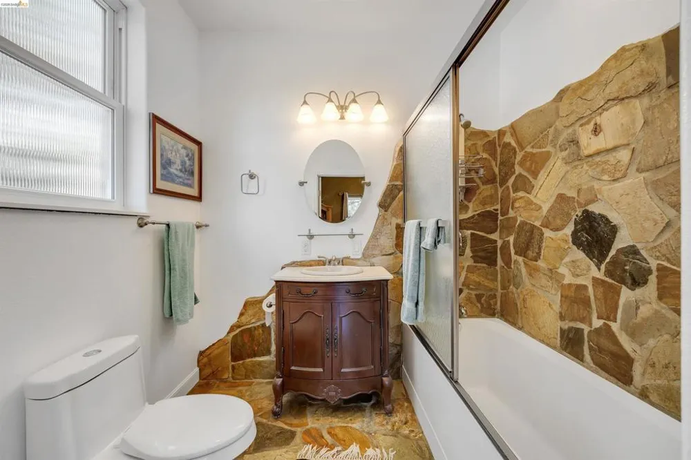 20162 Pine Mountain Dr Groveland, CA 95321