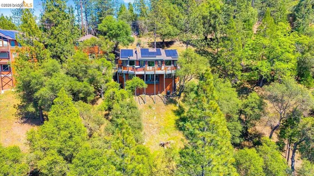 20162 Pine Mountain Dr Groveland, CA 95321