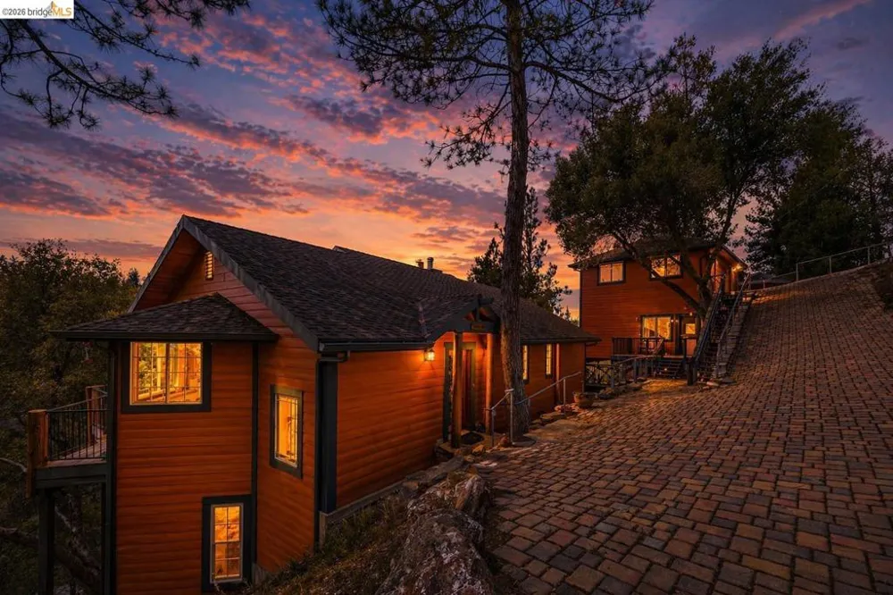 20162 Pine Mountain Dr Groveland, CA 95321