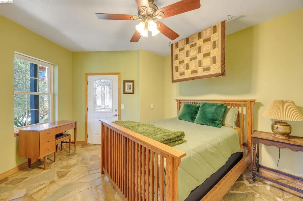 20162 Pine Mountain Dr Groveland, CA 95321