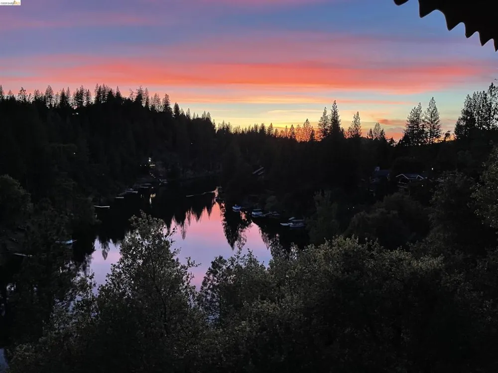 20162 Pine Mountain Dr Groveland, CA 95321