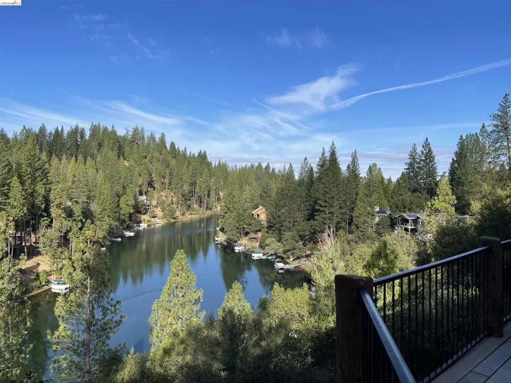 20162 Pine Mountain Dr Groveland, CA 95321