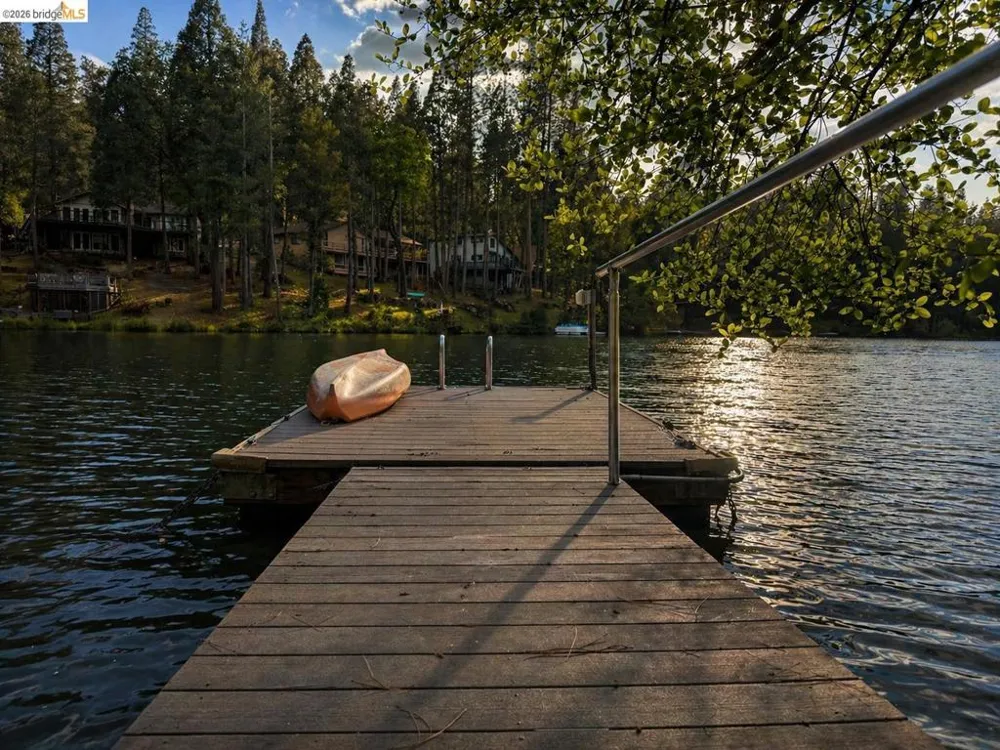 20162 Pine Mountain Dr Groveland, CA 95321