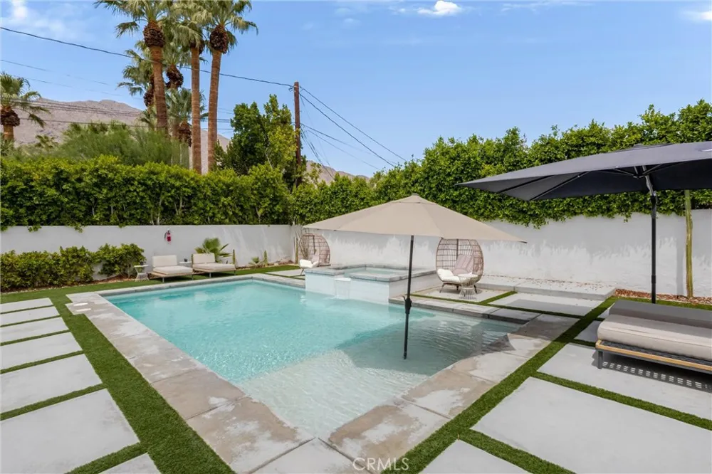 456 E Sonora Road Palm Springs, CA 92264