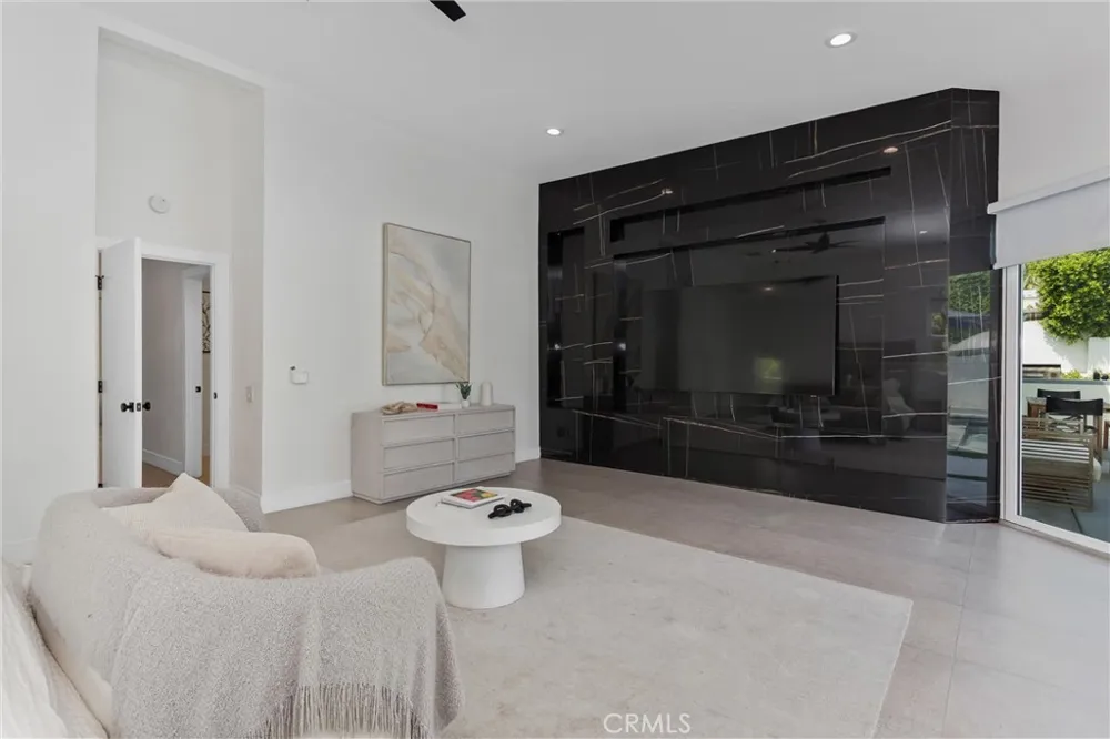 456 E Sonora Road Palm Springs, CA 92264