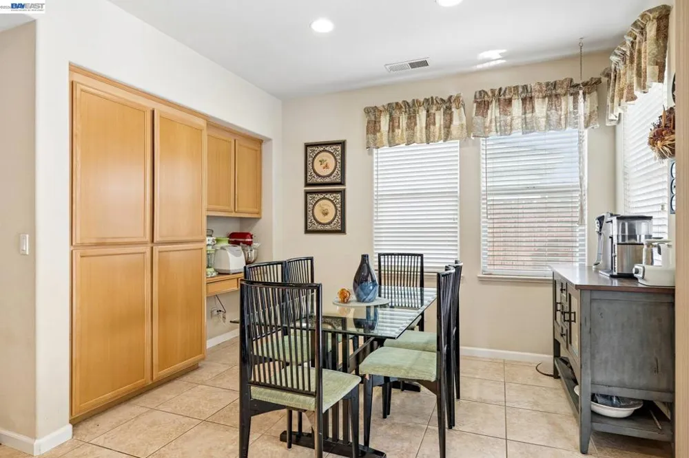 1021 Saunders Ct Galt, CA 95632